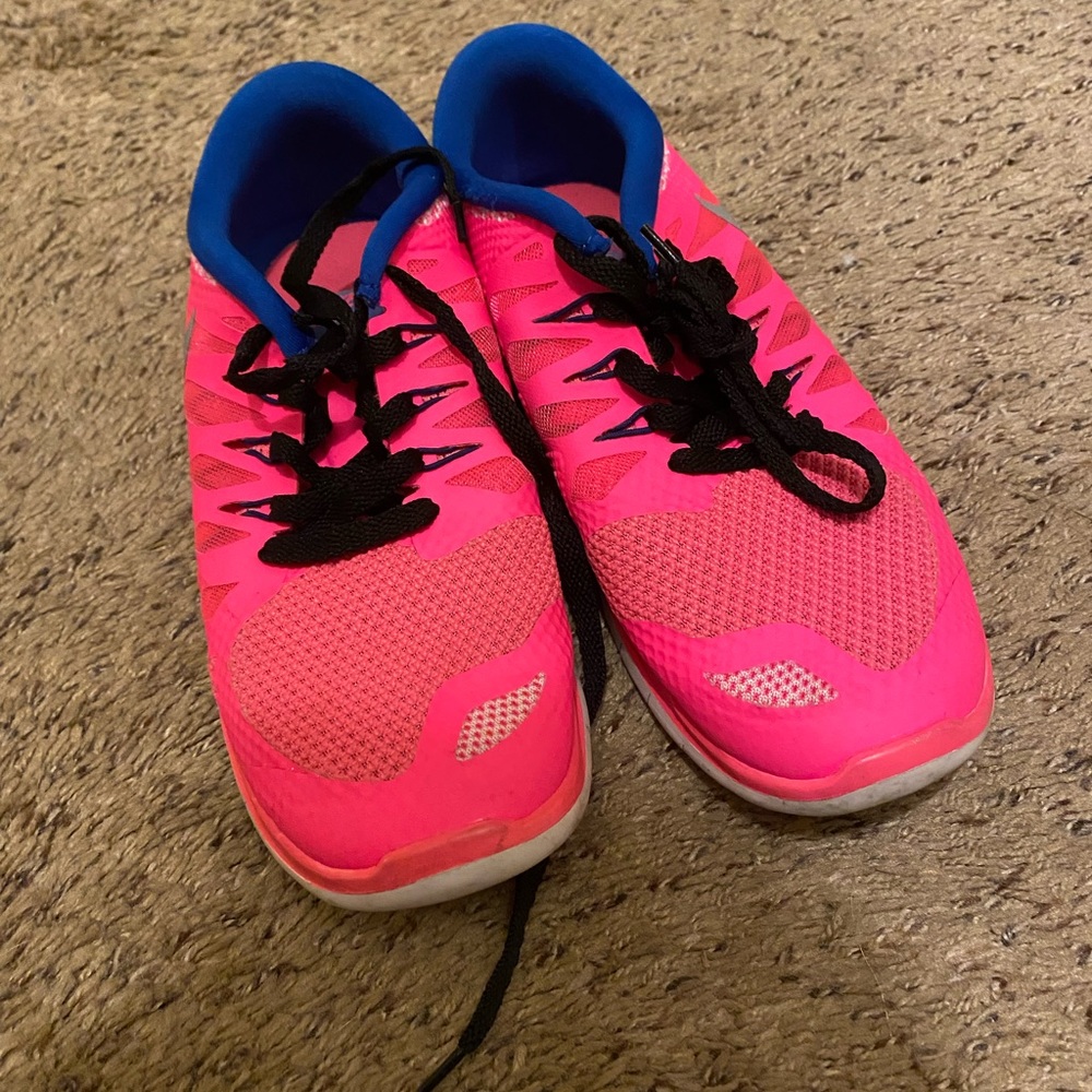 Bright pink Nike flywire